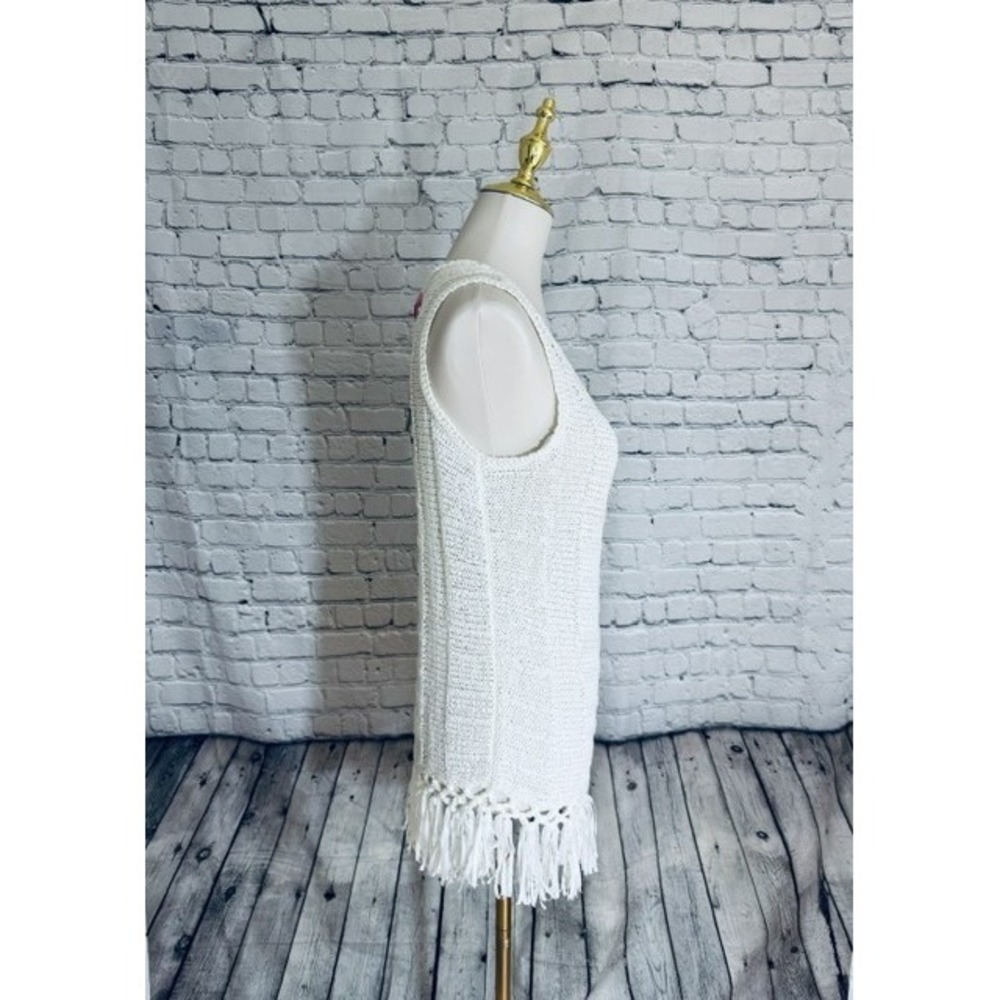 NWT Lilly Pulitzer Luca Sweater Resort White Fringe Hem Sleeveless M - Picture 2 of 12